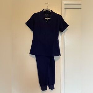 Figs Navy Scrubs Set - Shirt and Pants